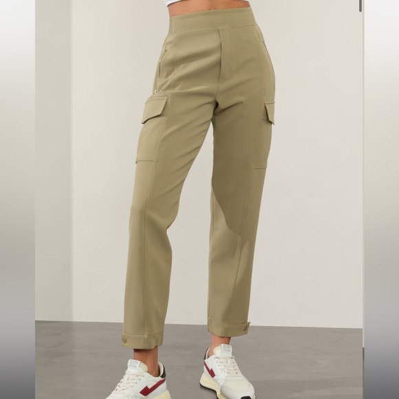 ENDLESS HIGH RISE CARGO PANT - Picture 1 of 3